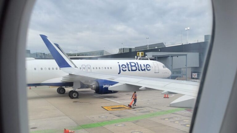 JetBlue Plus Cardholders: Grab Up to 10,000 Bonus Points!
