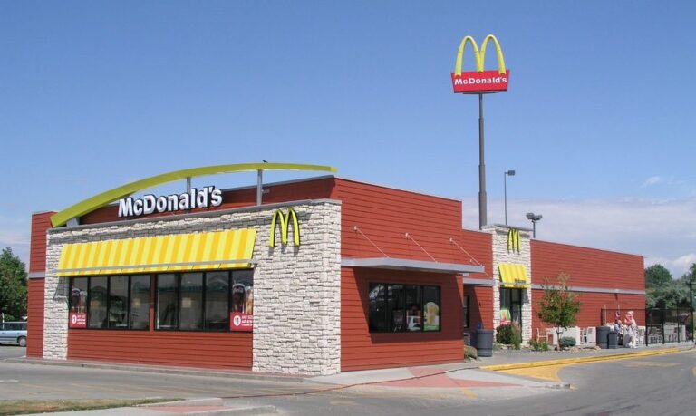 Save $15 at McDonald's with this Amex Offer!